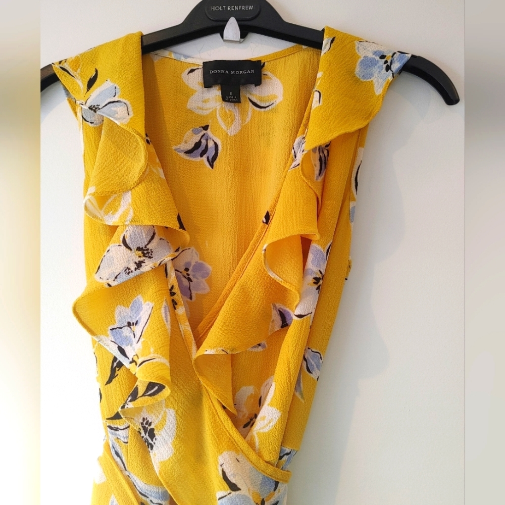 Donna Morgan Yellow Floral Wrap Dress Size 6